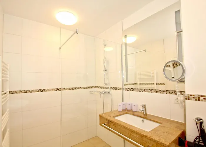 Rex Rugia 10-2 Mit Sauna- Und Schwimmbadnutzung Im Ahoi Sellin شقة *