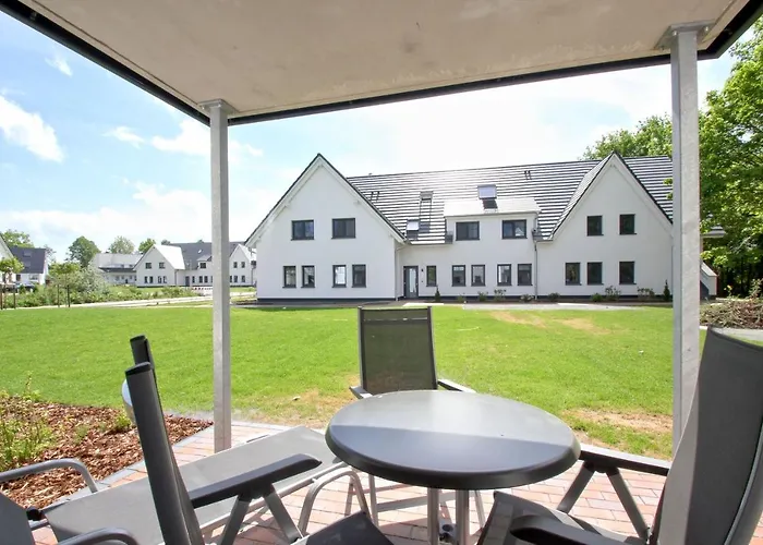 Rex Rugia 10-2 Mit Sauna- Und Schwimmbadnutzung Im Ahoi Sellin *