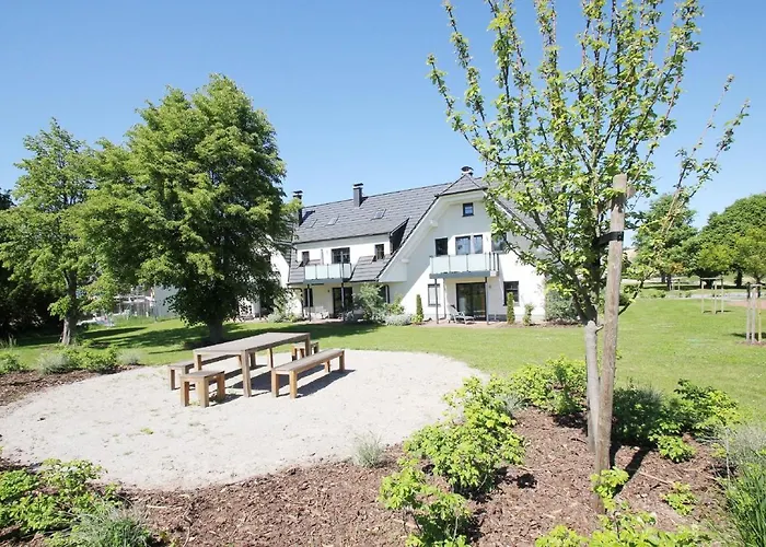 Rex Rugia 10-2 Mit Sauna- Und Schwimmbadnutzung Im Ahoi Sellin